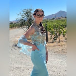 Stunning turquoise dress